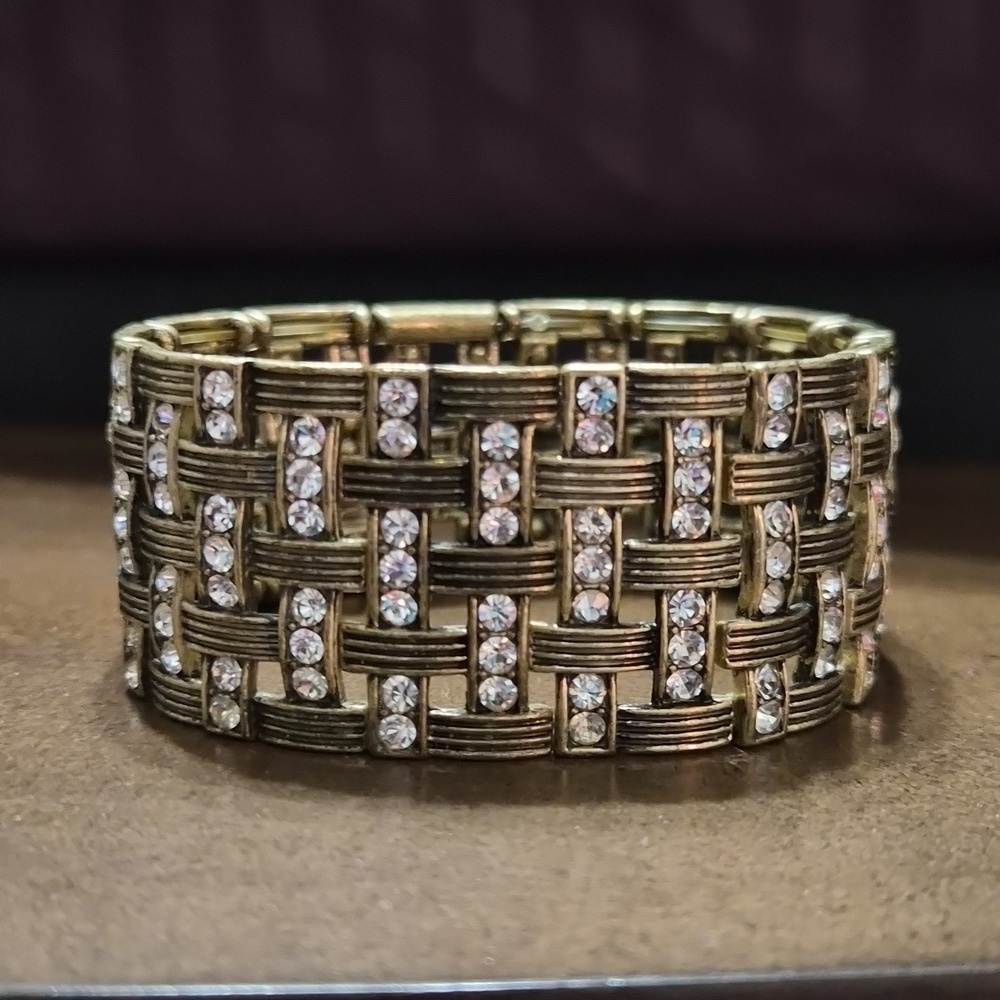 Premier Designs Antique Gold Tone With Rhinestone Stretch Bracelet